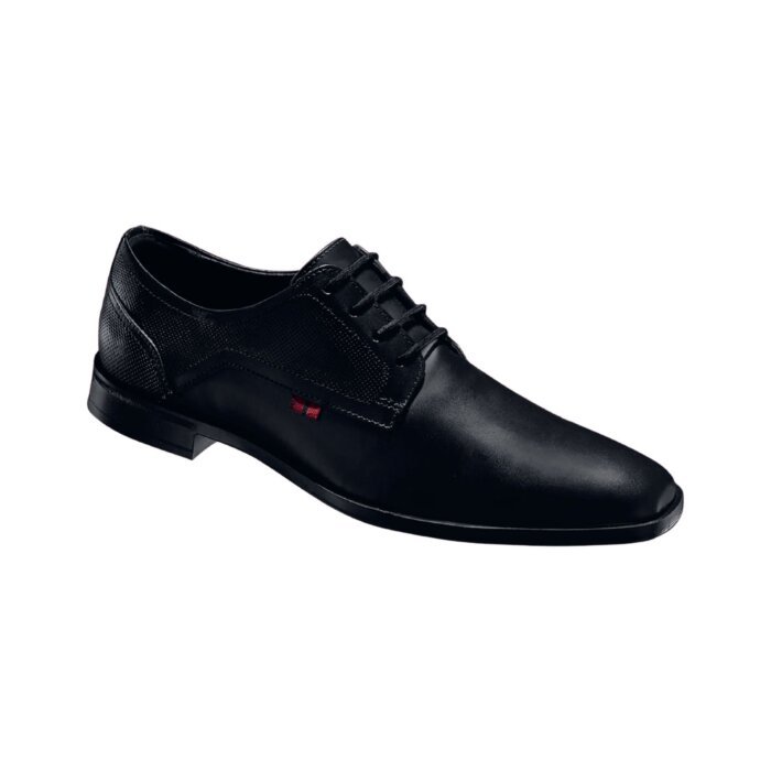 Zapato de vestir en piel negra con panel lateral de malla transpirable y suela ultraligera.