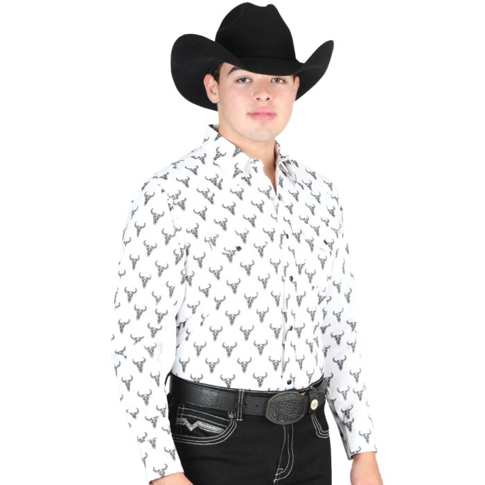 Man wearing a white Western shirt with longhorn skull pattern and a black cowboy hat.
