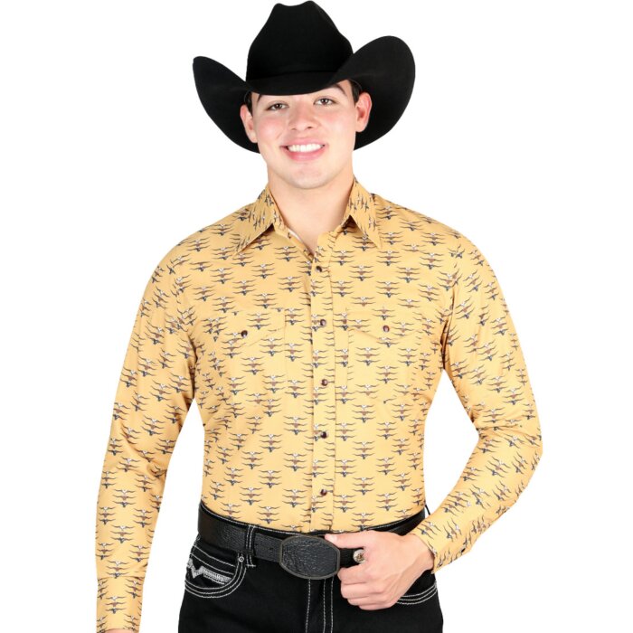 Man wearing a yellow Western shirt with longhorn pattern and a black cowboy hat.