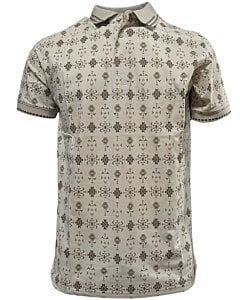 Polo beige para caballero Lamasini 28221 con diseño geométrico sutil y cuello acanalado.