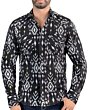 Vista de cerca del patrón tribal en la Camisa de Manga Larga Negra para Hombre Lamasini 0105.