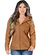 Mujer vistiendo la chamarra Danesi 4040 Camel de piel sintética, vista frontal