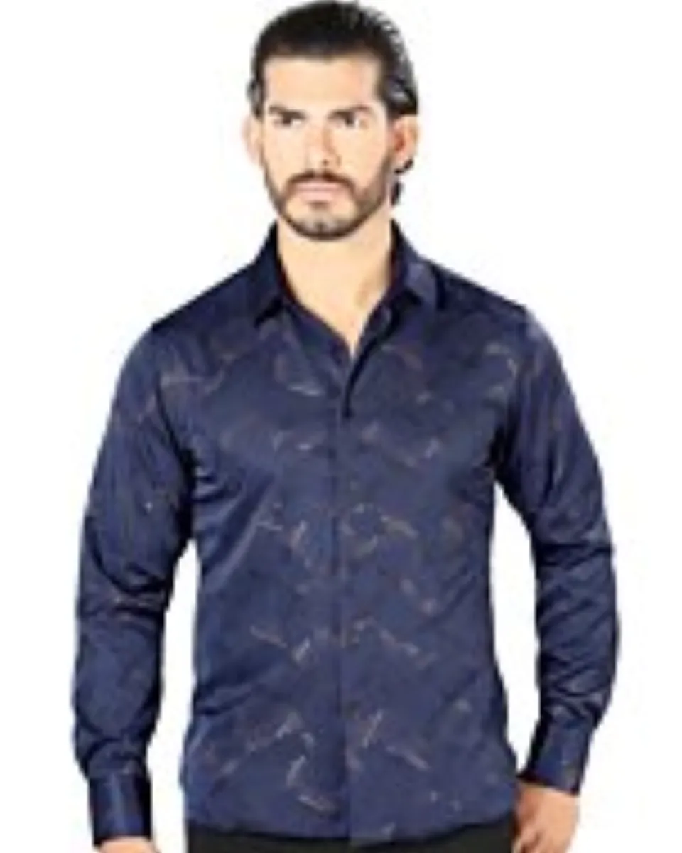 Hombre joven luciendo camisa de moda manga larga navy.