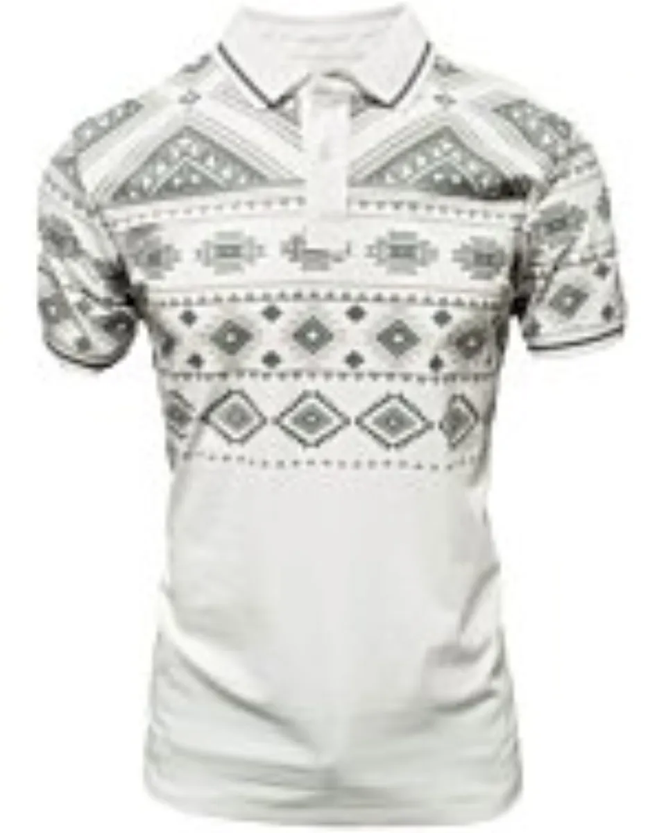 Polo blanco para caballero con diseño geométrico de inspiración tribal, confeccionado en mezcla ligera de algodón y poliéster por Lamasini.
