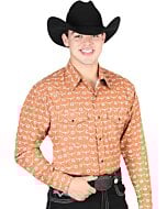 Man wearing an orange Western shirt with a repeating longhorn pattern and a black cowboy hat.