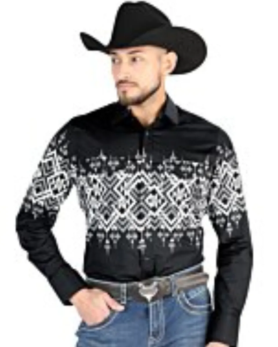 Hombre usando una camisa Western negra con patrones geométricos llamativos y cierre de botones de presión, opción para niños disponible.